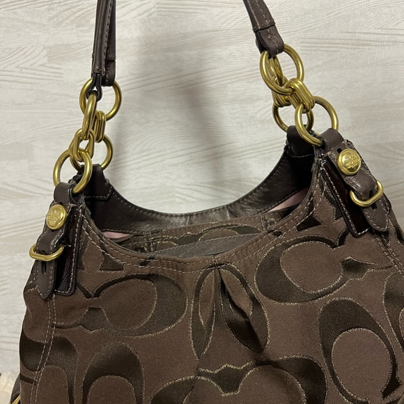 Coach Signature Print Rich Brown/Gold - Picture 8 of 11
